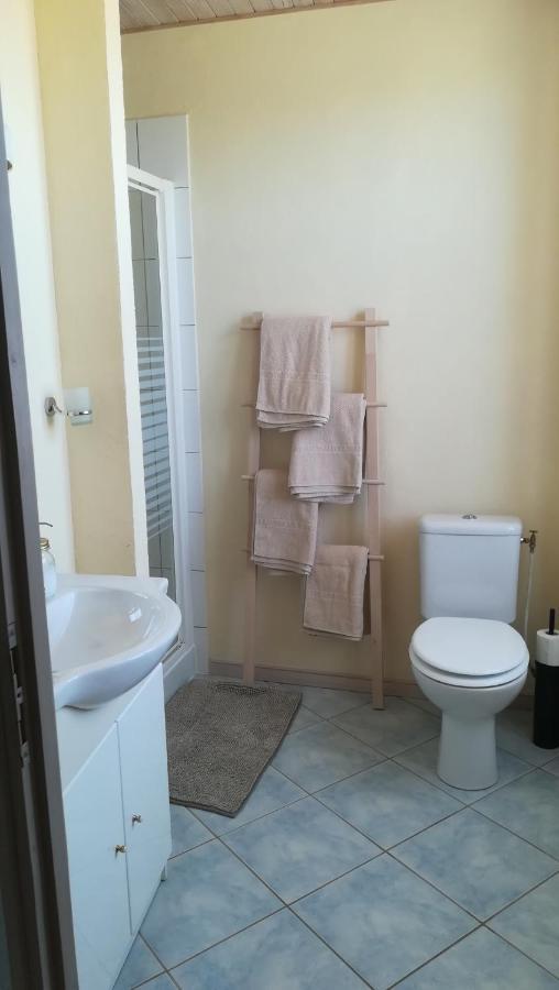 Le Mas De Carrie Bed & Breakfast Parisot  Екстериор снимка