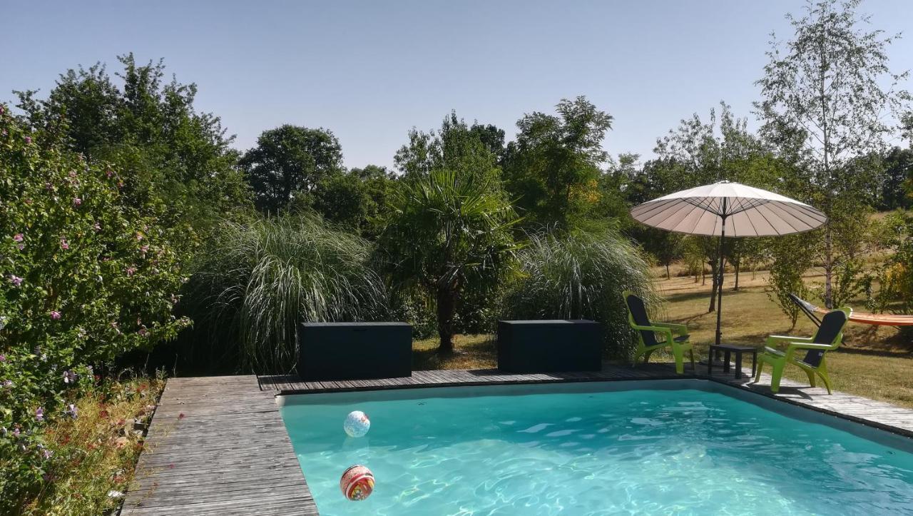 Le Mas De Carrie Bed & Breakfast Parisot  Екстериор снимка