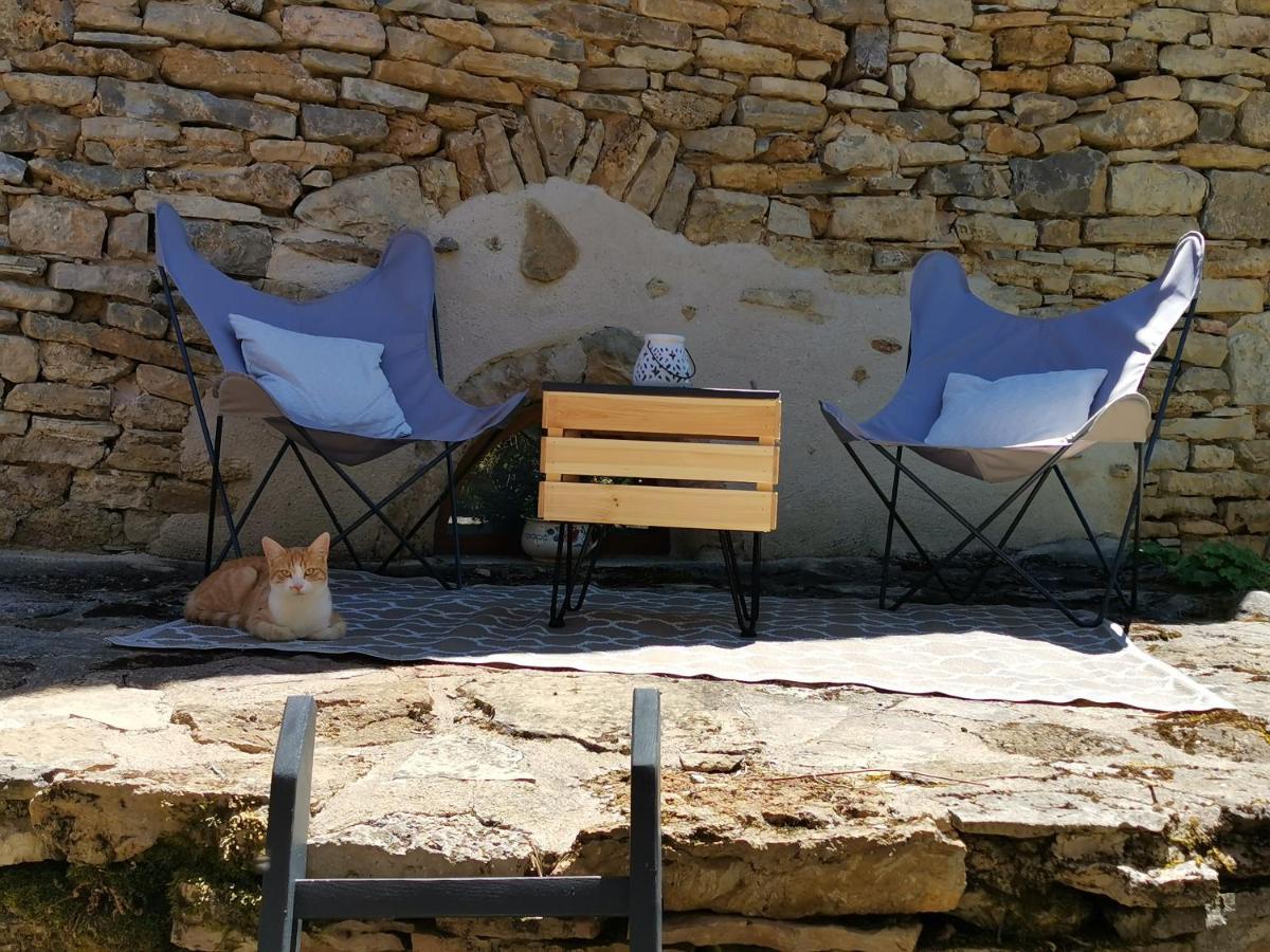 Le Mas De Carrie Bed & Breakfast Parisot  Екстериор снимка
