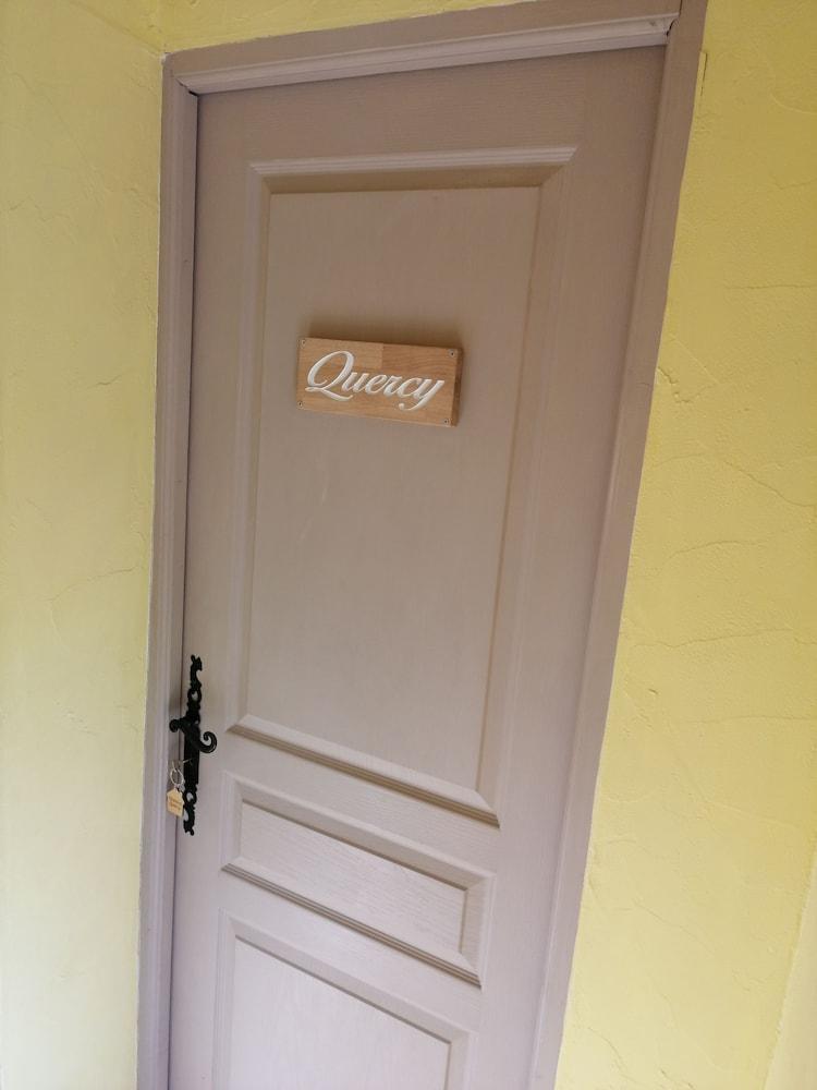 Le Mas De Carrie Bed & Breakfast Parisot  Екстериор снимка