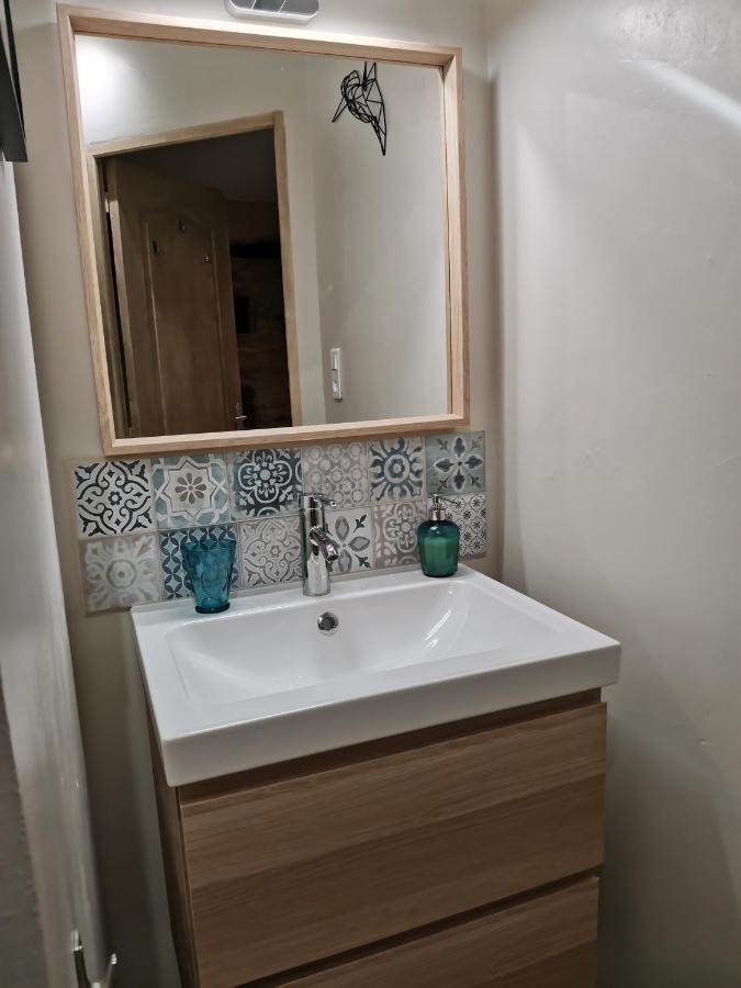 Le Mas De Carrie Bed & Breakfast Parisot  Екстериор снимка
