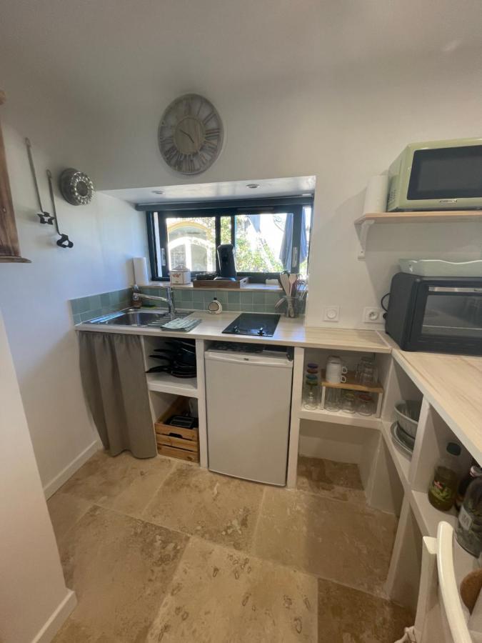 Le Mas De Carrie Bed & Breakfast Parisot  Екстериор снимка