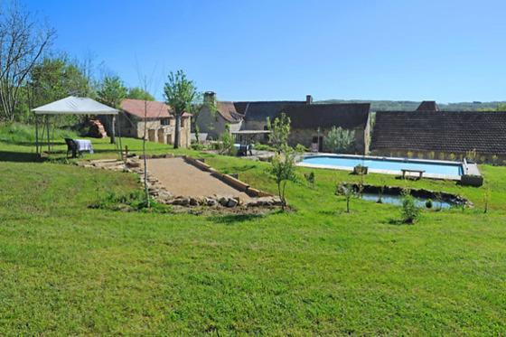 Le Mas De Carrie Bed & Breakfast Parisot  Екстериор снимка